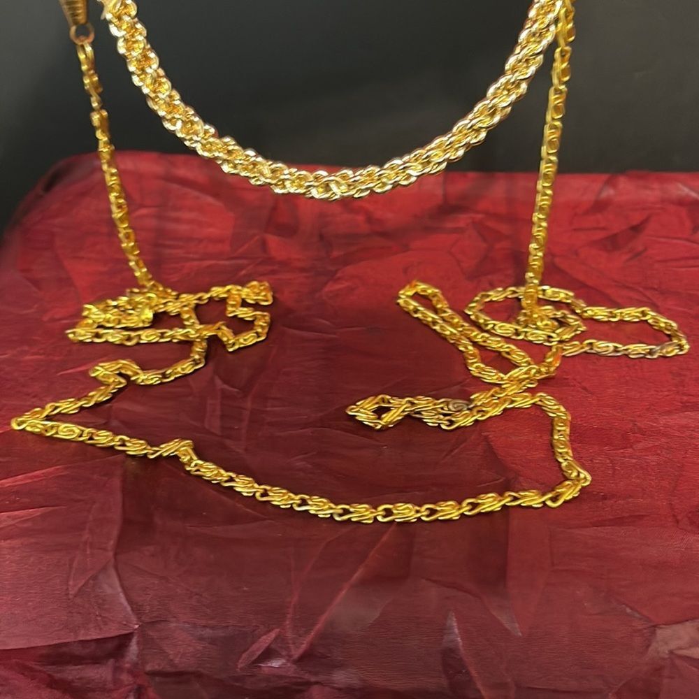 Red Glitter and Gold Evening Clutch Bag Gold Chain Strap - Picture 12 of 13